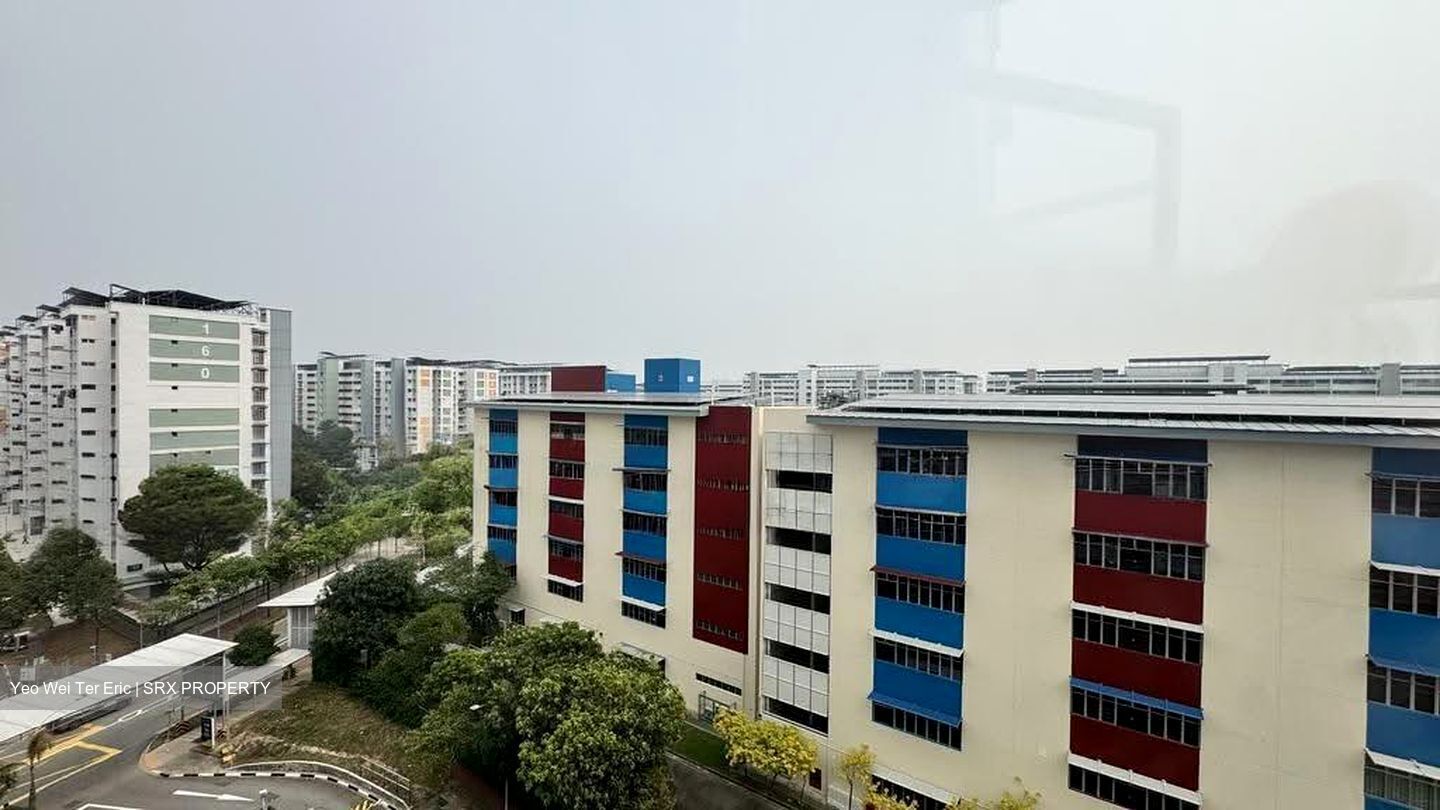 Blk 151 Tampines Street 12 (Tampines), HDB Executive #631577501